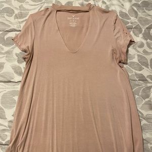 American Eagle Soft & Sexy Flowy Tee